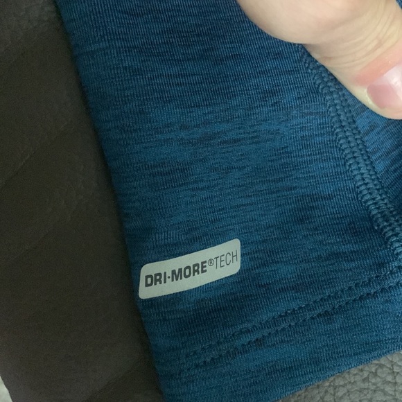 Athletic Works size L fitness top. Like new dry fit - Picture 9 of 9